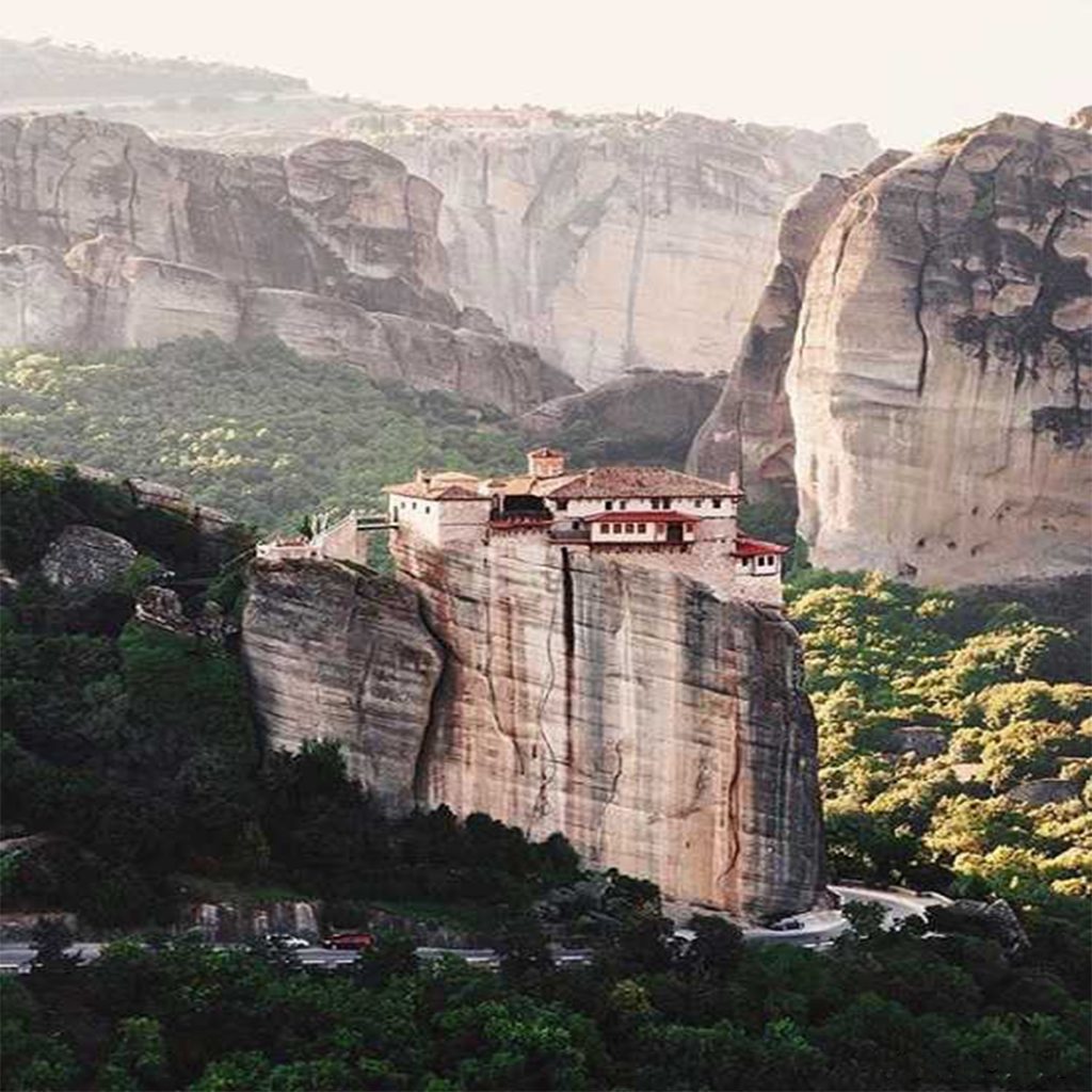 صومعه های مته اورا (Meteora)